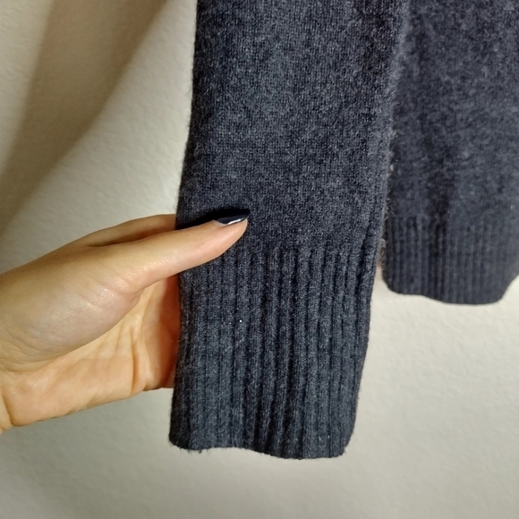 C by bloomingdale's 2-ply cashmere grey button down cardigan sz Xs - Picture 3 of 7